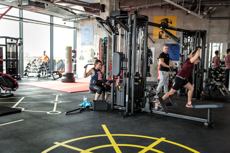 Just Gym Opole's state-of-the-art functional training area - multi-station machines and exercise space.